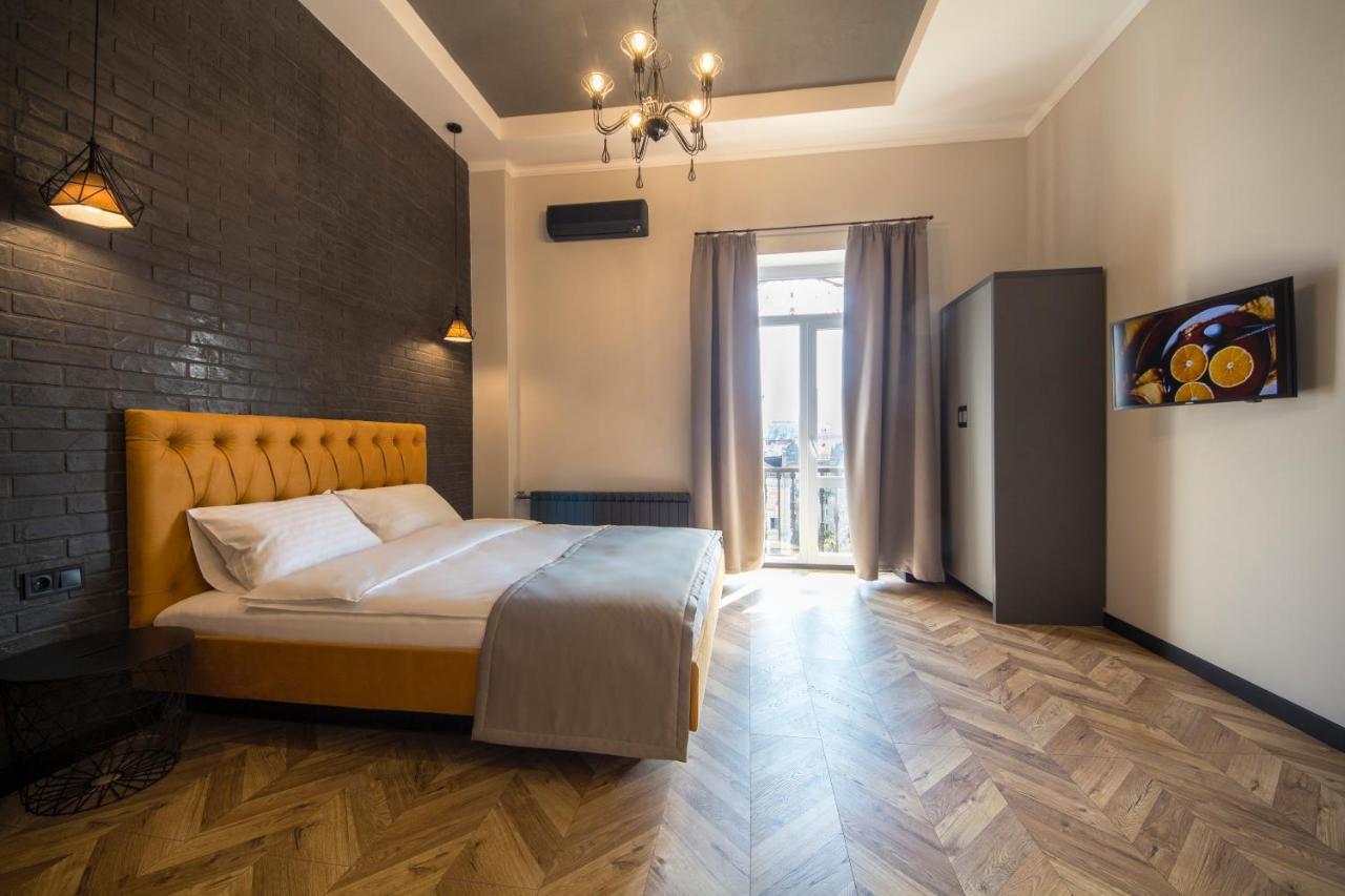 Idea Design Apart-Hotel Prorizna Kyiv Exterior photo