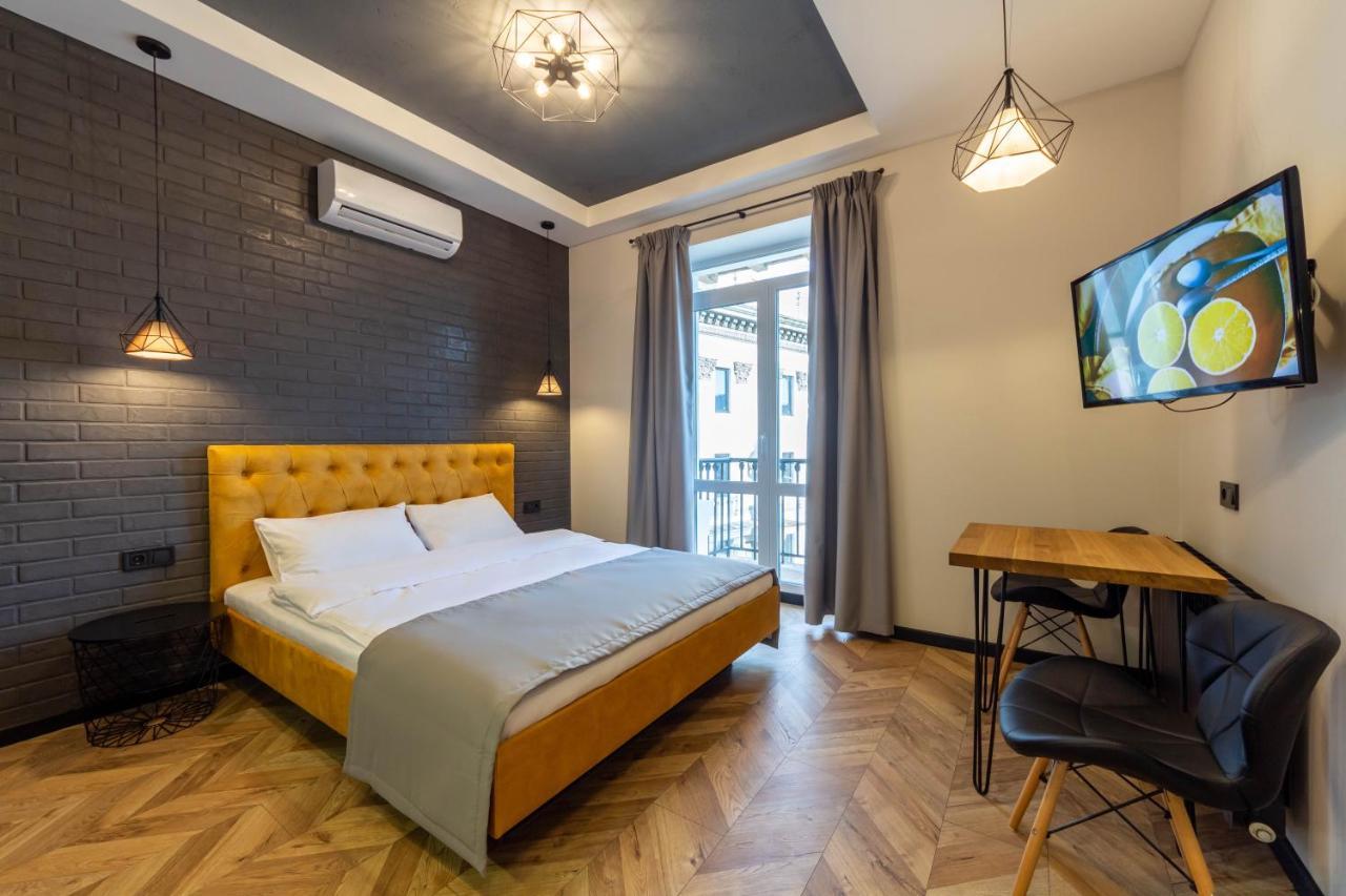 Idea Design Apart-Hotel Prorizna Kyiv Exterior photo