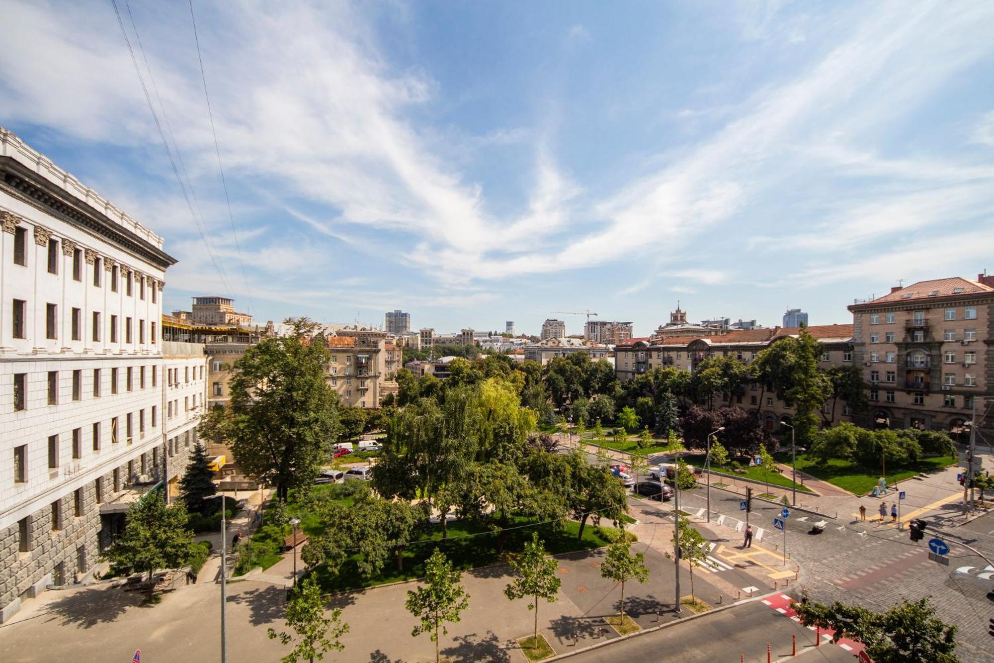 Idea Design Apart-Hotel Prorizna Kyiv Exterior photo