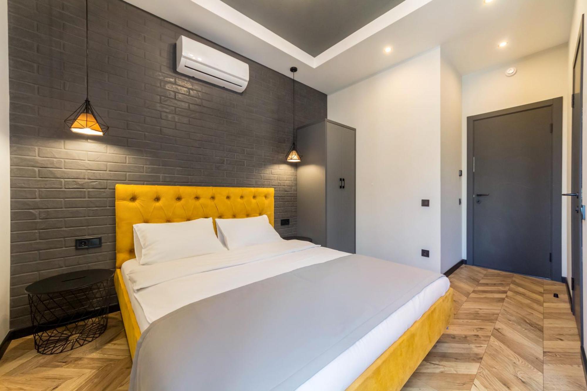 Idea Design Apart-Hotel Prorizna Kyiv Exterior photo