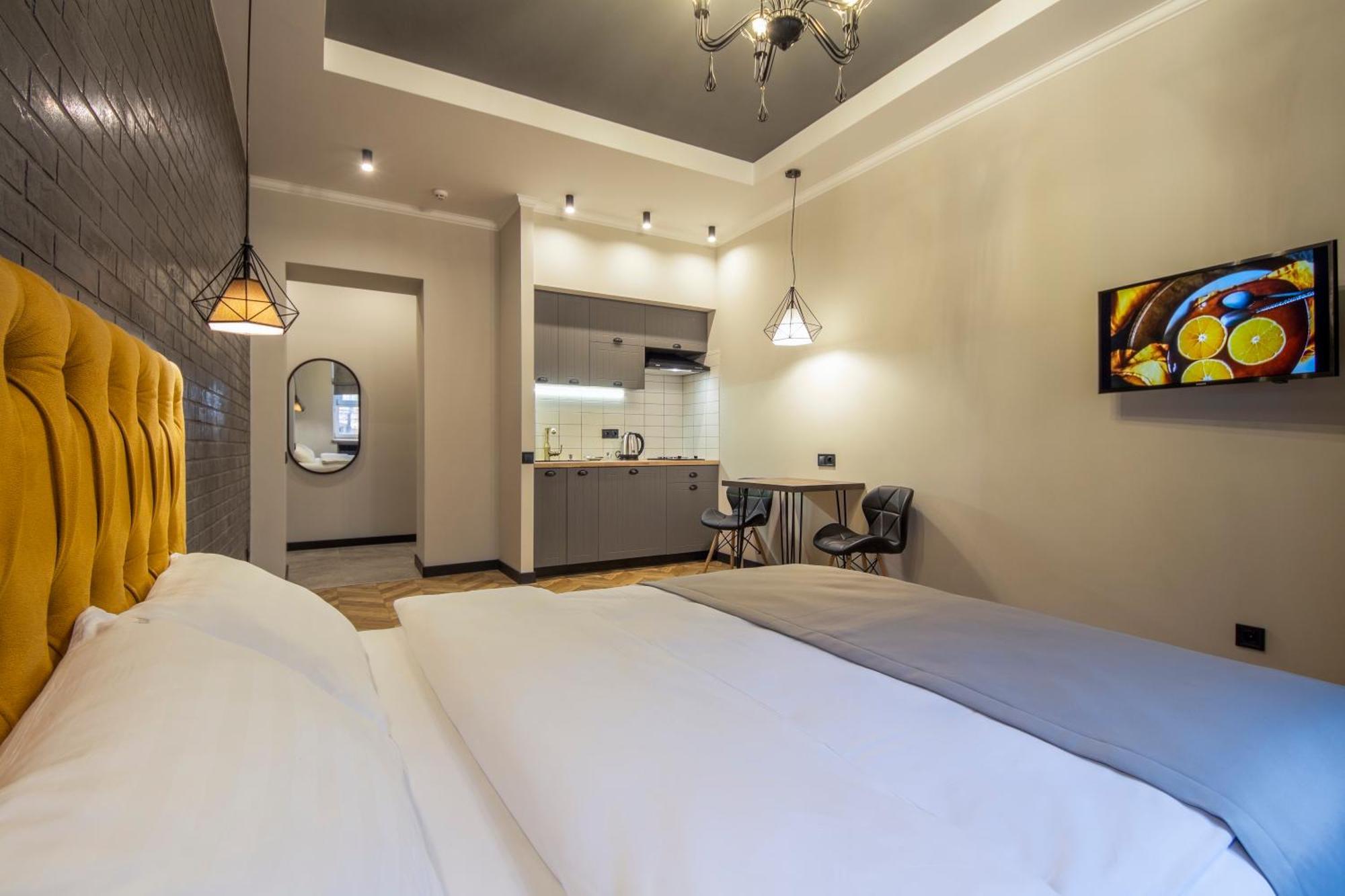 Idea Design Apart-Hotel Prorizna Kyiv Exterior photo