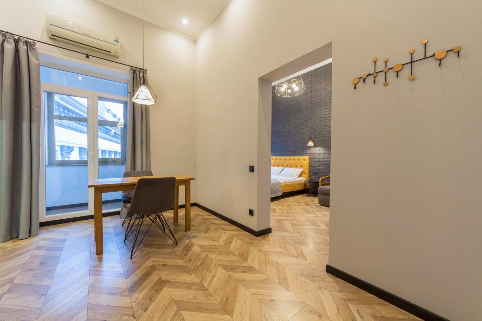 Idea Design Apart-Hotel Prorizna Kyiv Exterior photo