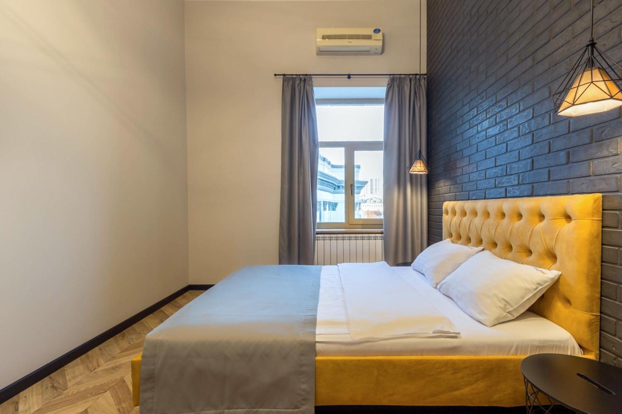 Idea Design Apart-Hotel Prorizna Kyiv Exterior photo