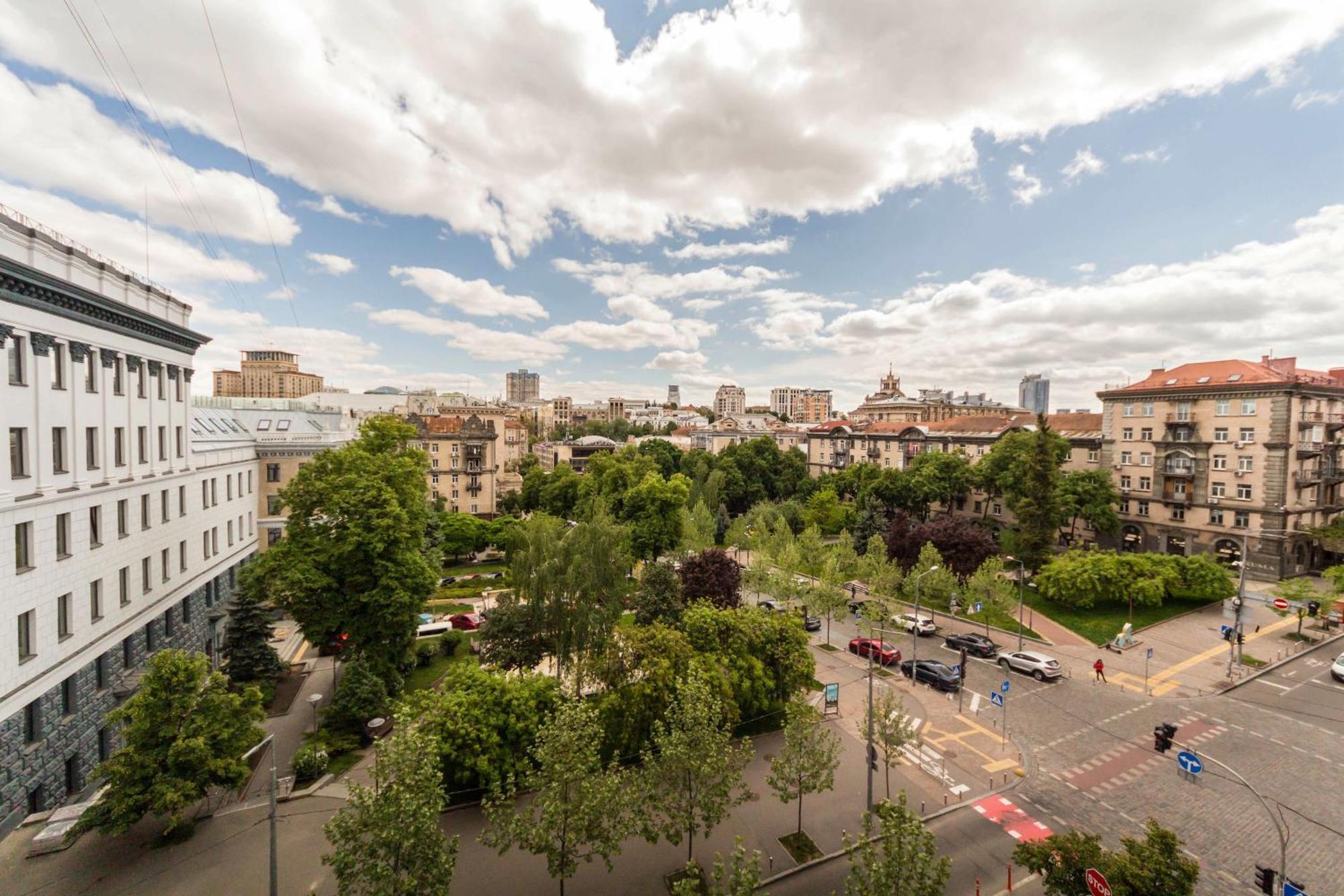 Idea Design Apart-Hotel Prorizna Kyiv Exterior photo